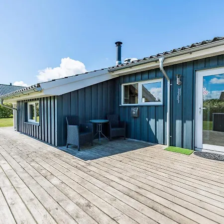 6 Person In Nyaraló *